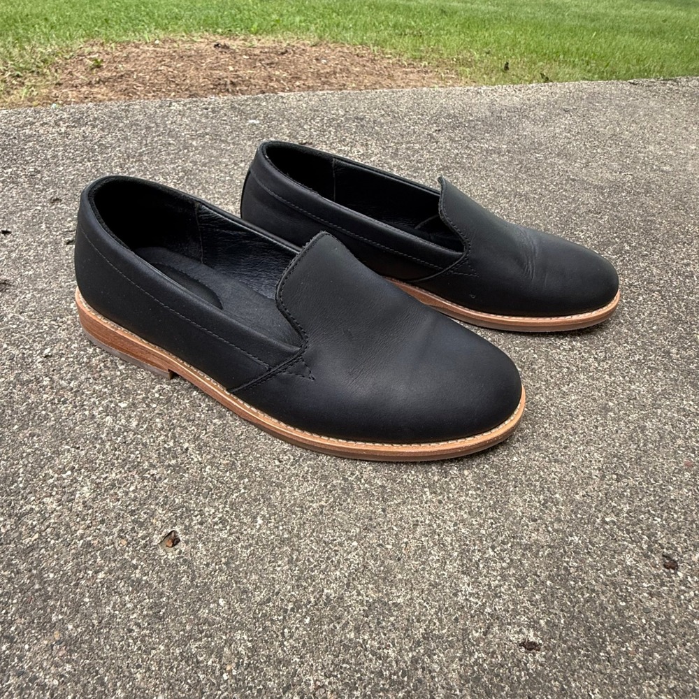 Patina Footwear Womens Black Leather Loafers Streetwear Minimalist Slipper Sz 7